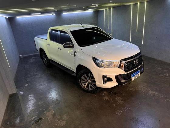 TOYOTA HILUX 2.7 SRV 4X2 CD 16V FLEX 4P AUTOMÁTICO